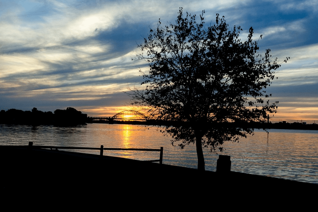 Sunset on the Delaware River, a great place to fish